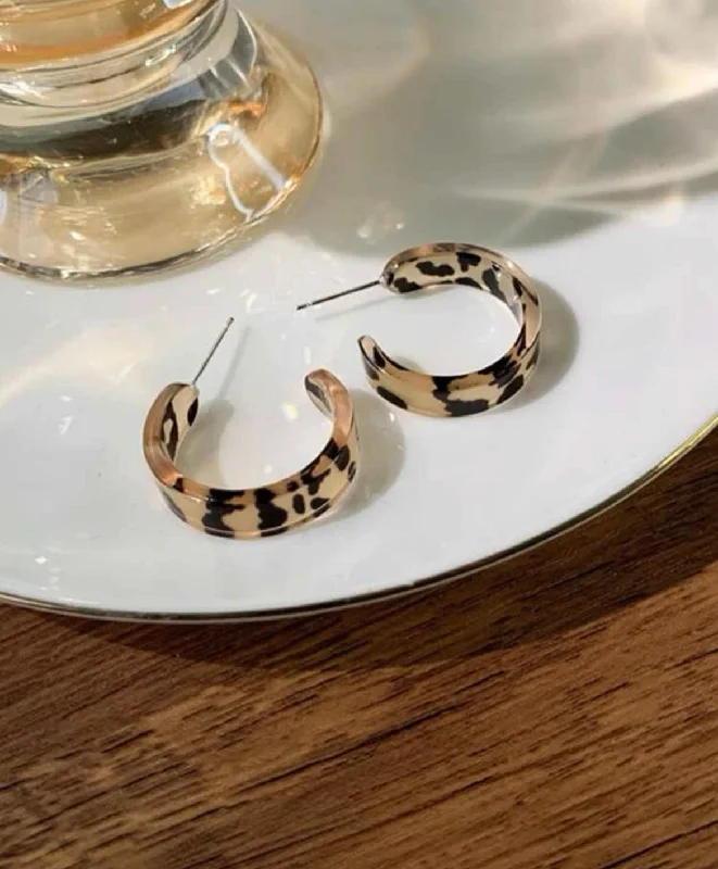 Ladies rings standout pieces-Leopard Print Cuff Hoop Earrings