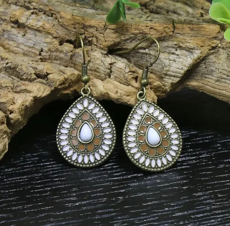 Ladies rings luxurious designs-Boho White and Tan Teardrop Earrings