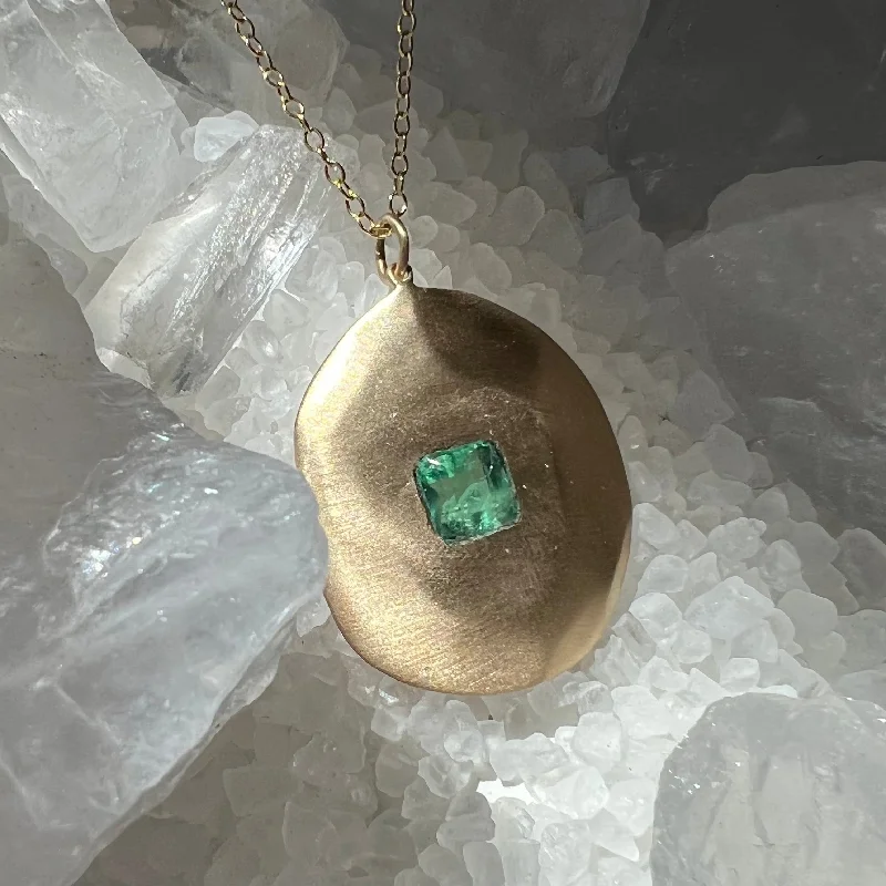 Golden Emerald Stone Necklace