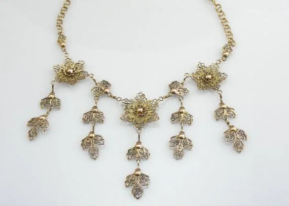 Vintage Floral Gold Filigree Festoon Necklace