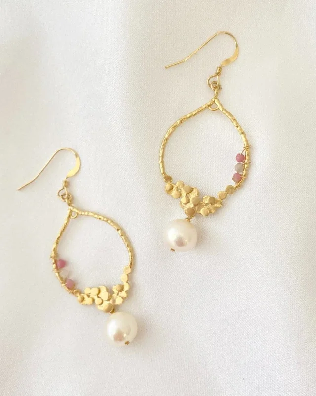 Ladies rings geometric shapes-Pearl Chandelier Earrings