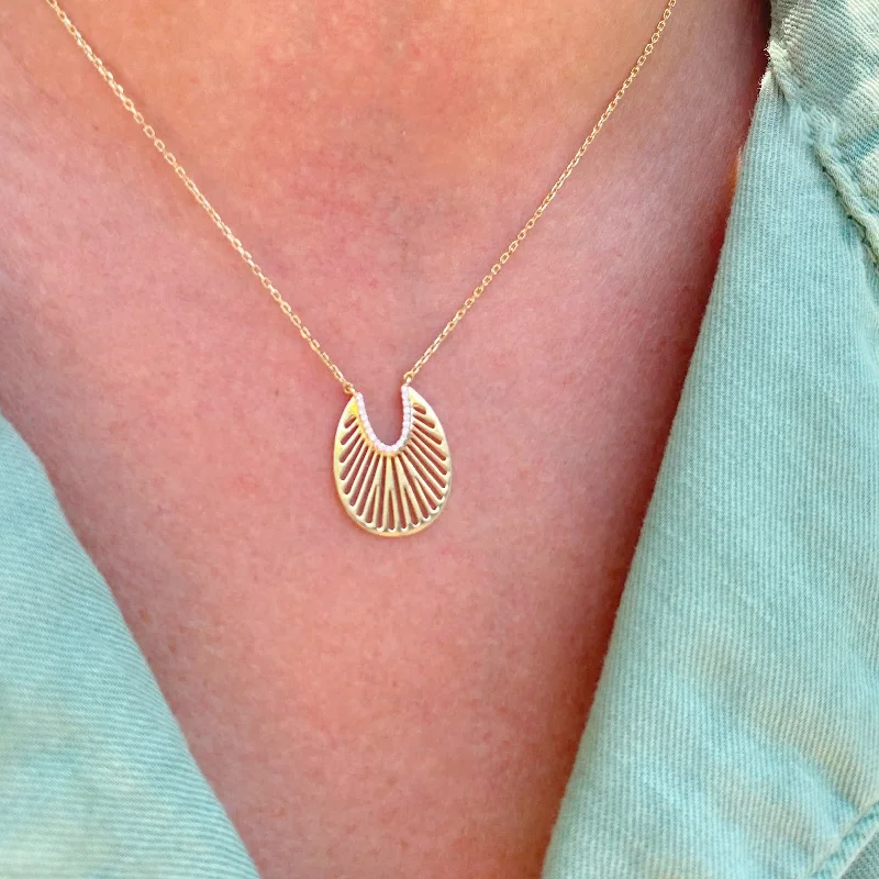 Flat Ray Necklace