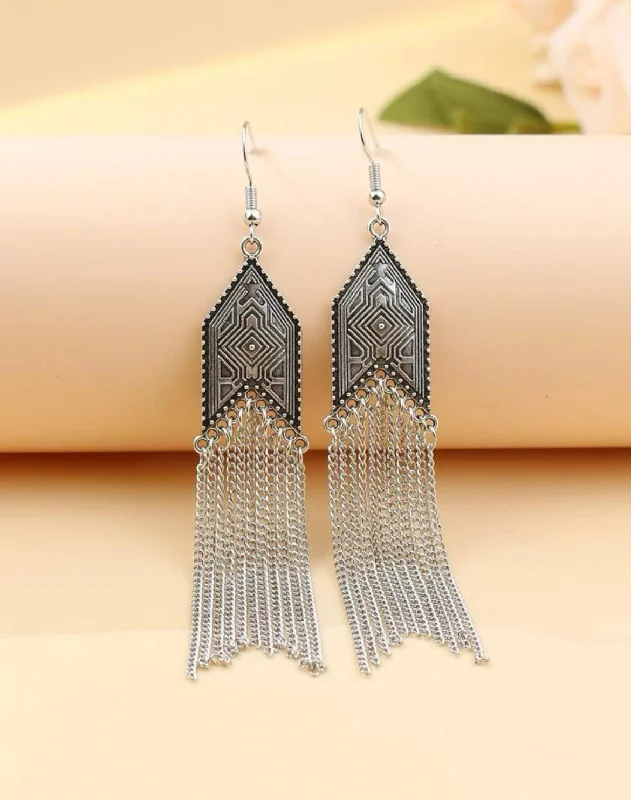 Ladies rings mature styles-Beautiful Silver Metal Tassel Earrings