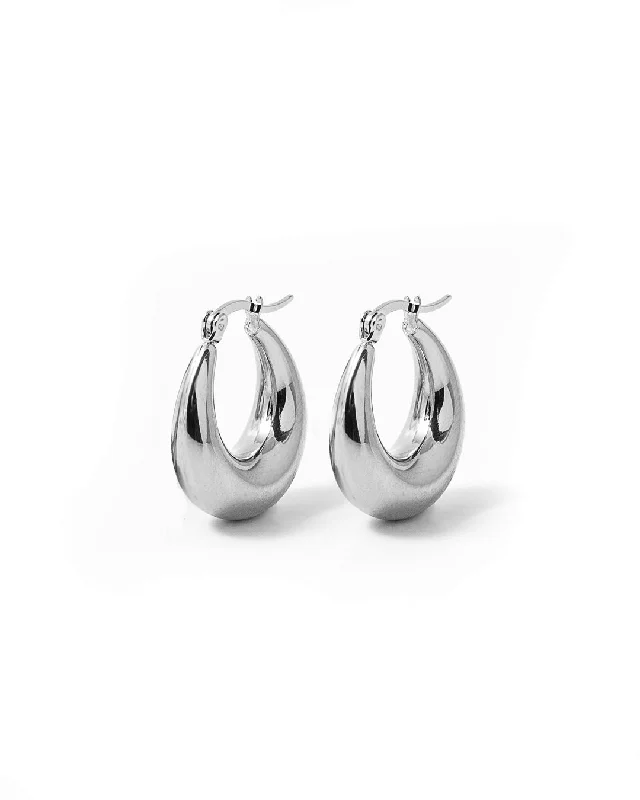 Ladies rings casual vibes-Oculus Silver Earrings